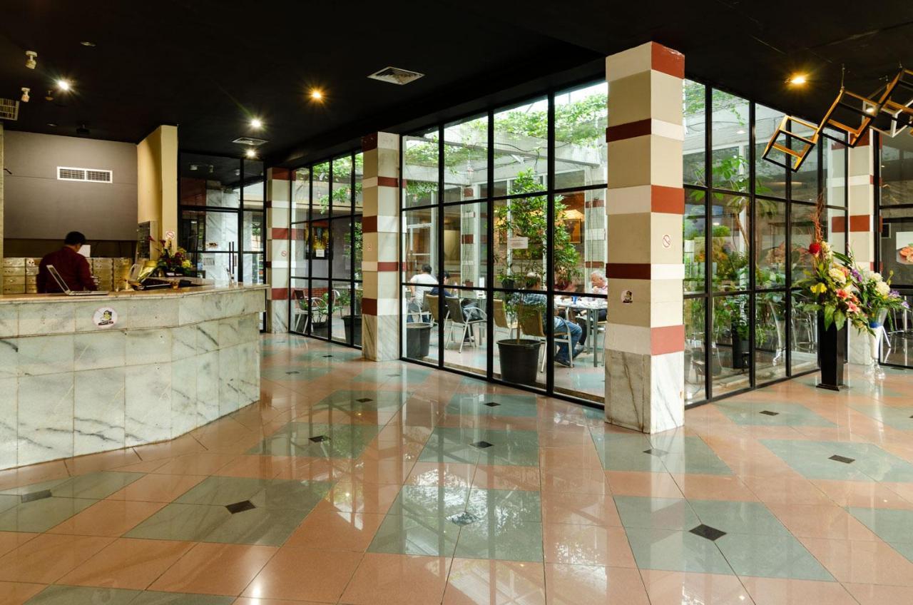 Hotel Peninsula Mangga Besar جاكرتا المظهر الخارجي الصورة