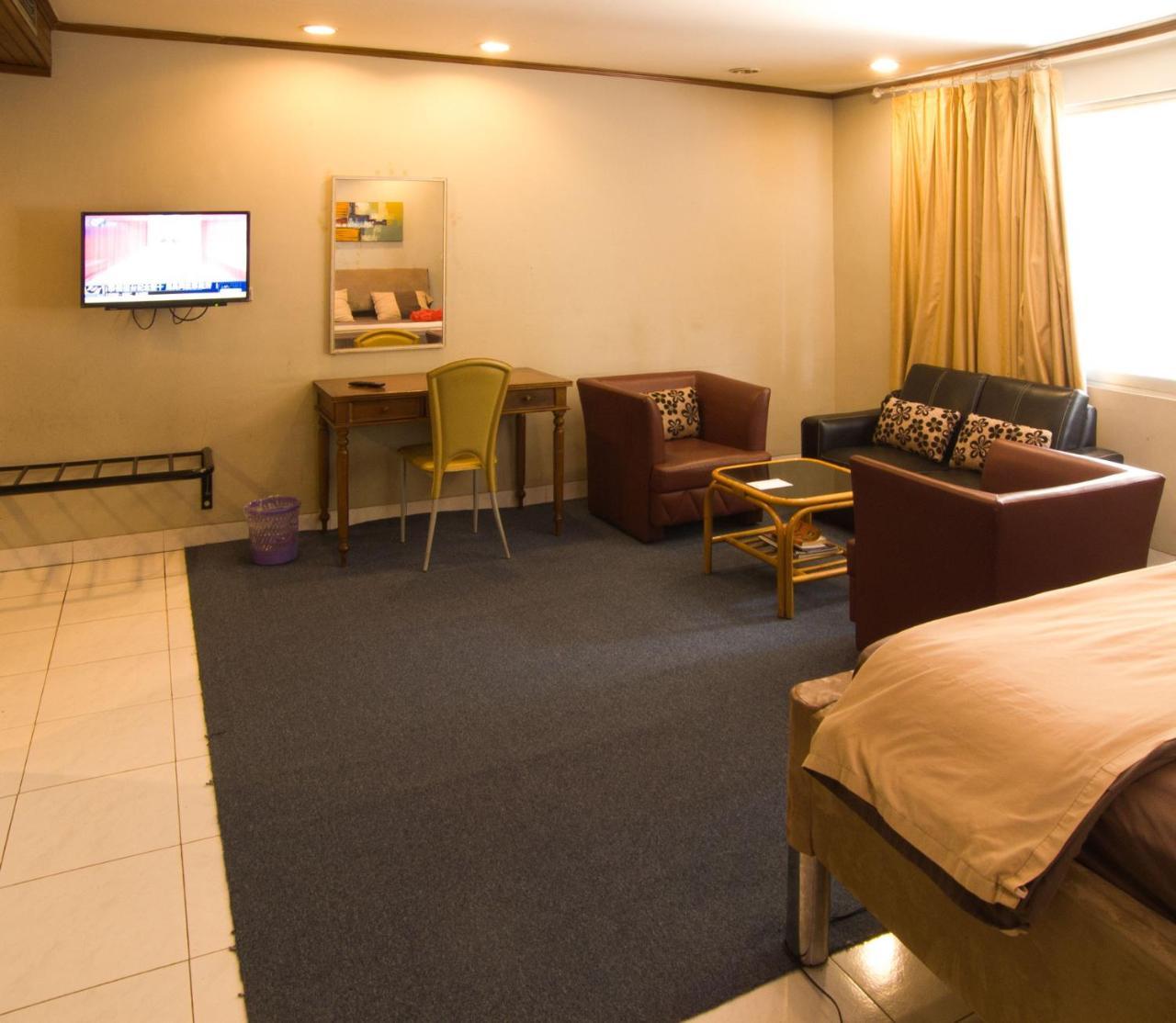 Hotel Peninsula Mangga Besar جاكرتا المظهر الخارجي الصورة